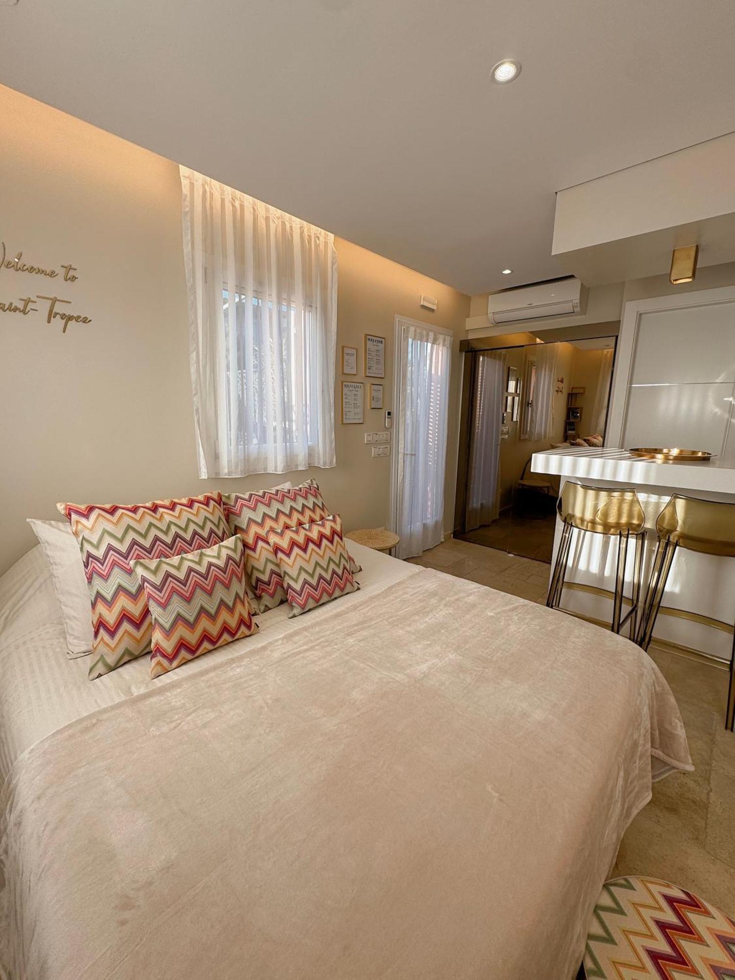Studio Climatise, Terrasse, Parking Prive, 50M De La Plage Saint-Tropez Eksteriør bilde