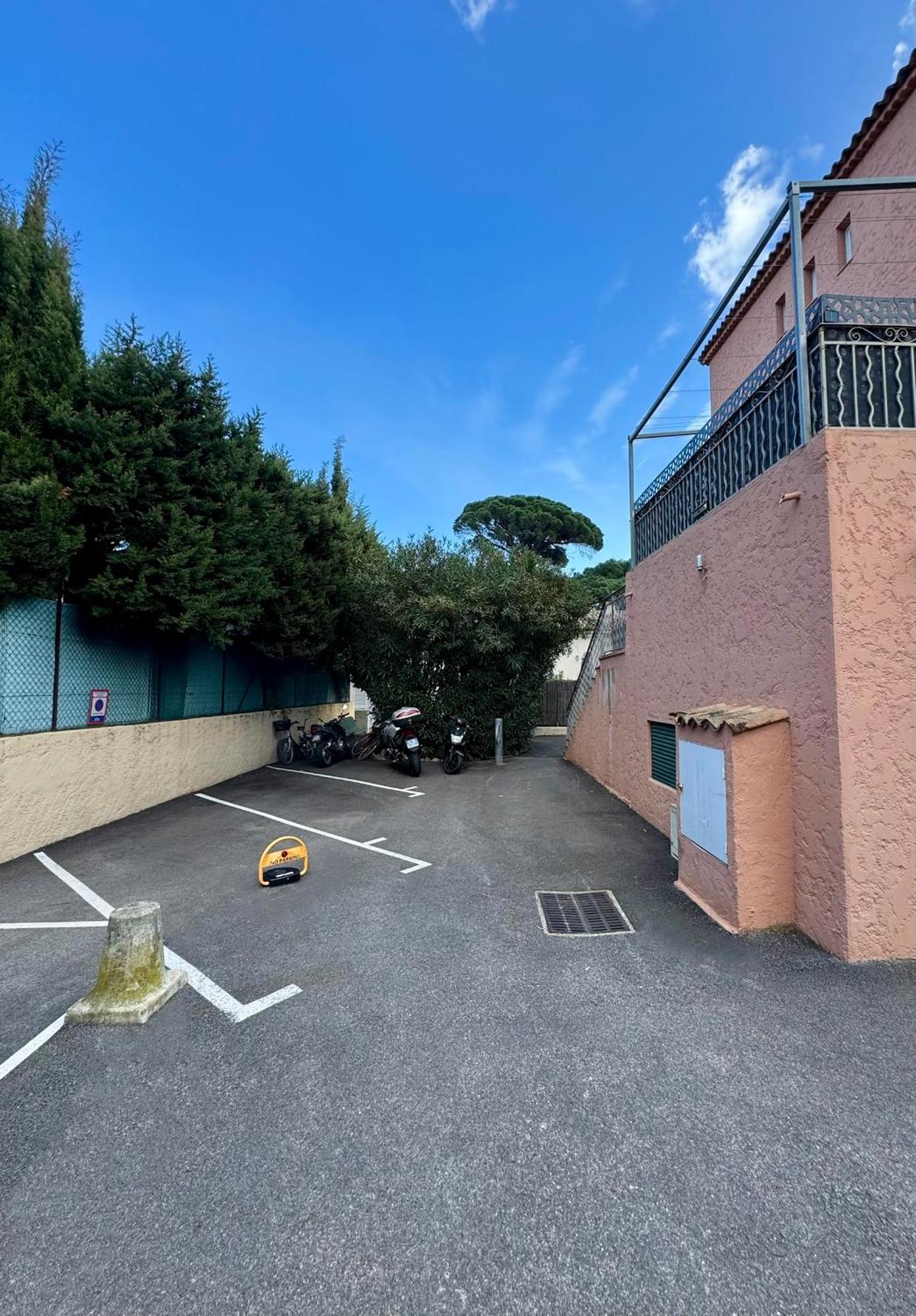 Studio Climatise, Terrasse, Parking Prive, 50M De La Plage Saint-Tropez Eksteriør bilde