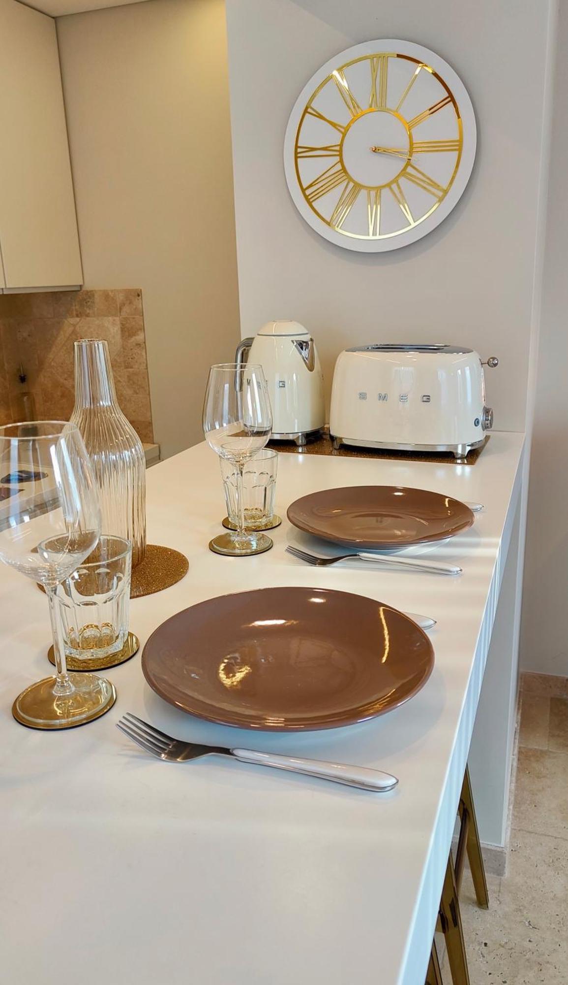 Studio Climatise, Terrasse, Parking Prive, 50M De La Plage Saint-Tropez Eksteriør bilde