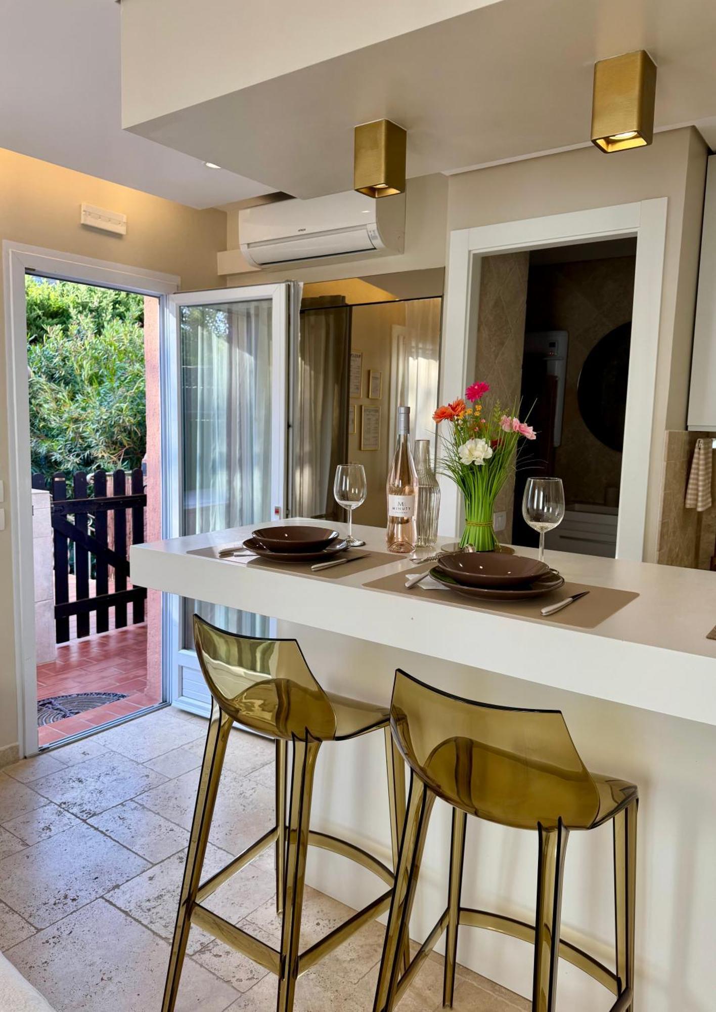 Studio Climatise, Terrasse, Parking Prive, 50M De La Plage Saint-Tropez Eksteriør bilde